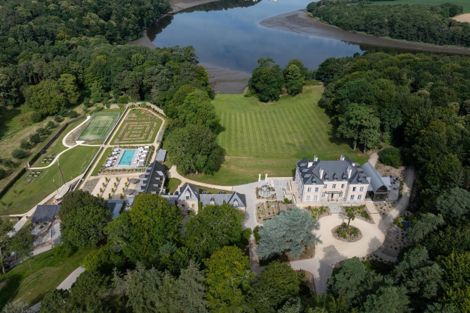 Domaine De Locguenole & - Relais & Chateaux 4*